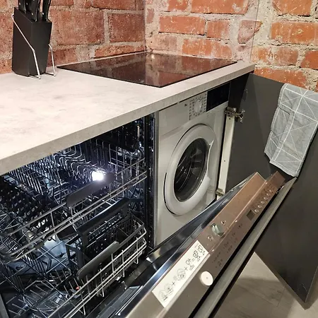 Cozy - Free Parking, Two-room And Fully Equipped